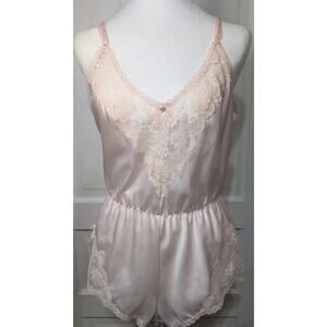 Vintage Sears Daye Rose Satin And Lace Soft Pink Romper Women's Union 80's(753)